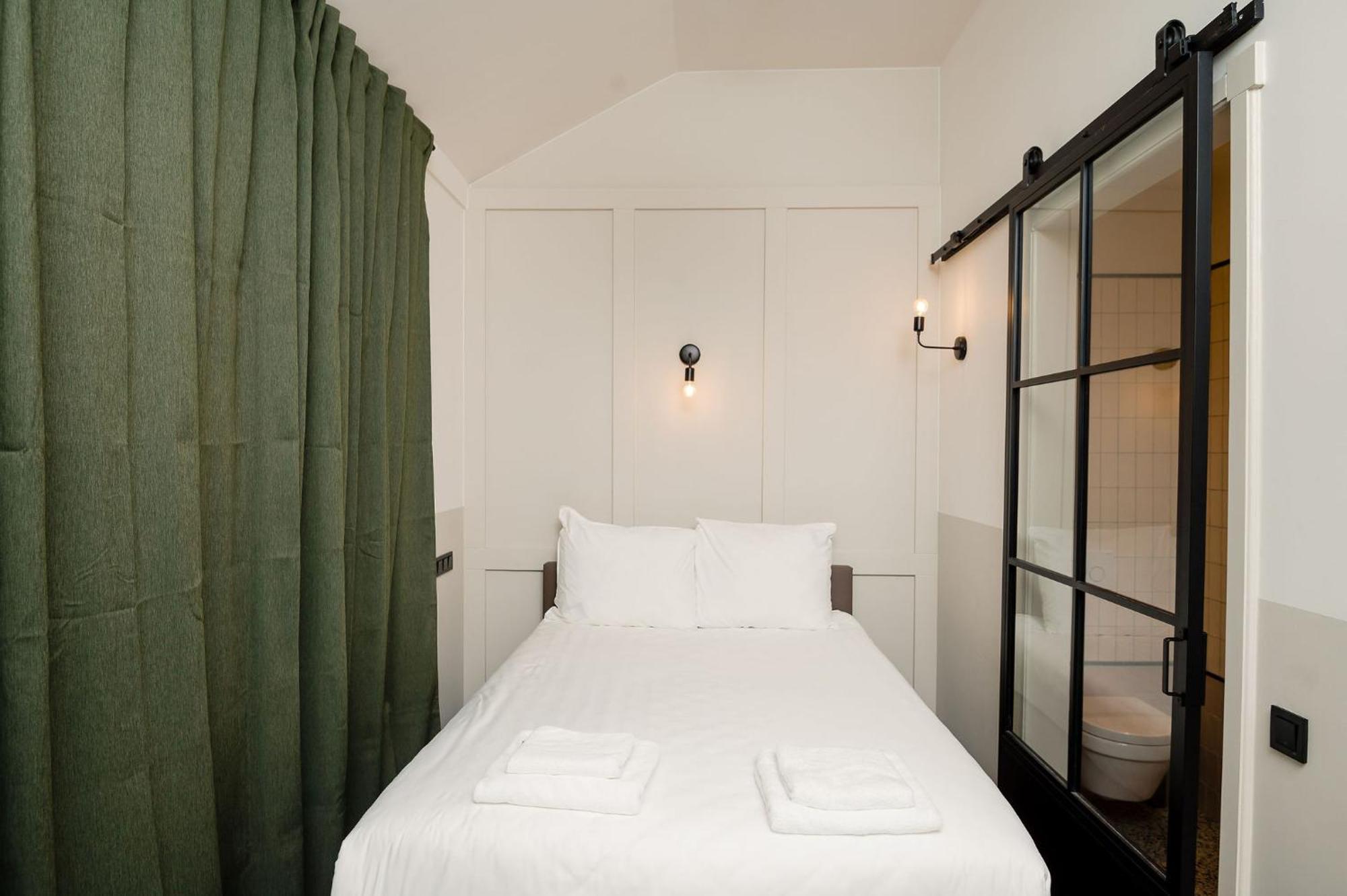 Mr.Lewis Rotterdam Hotell Rum bild