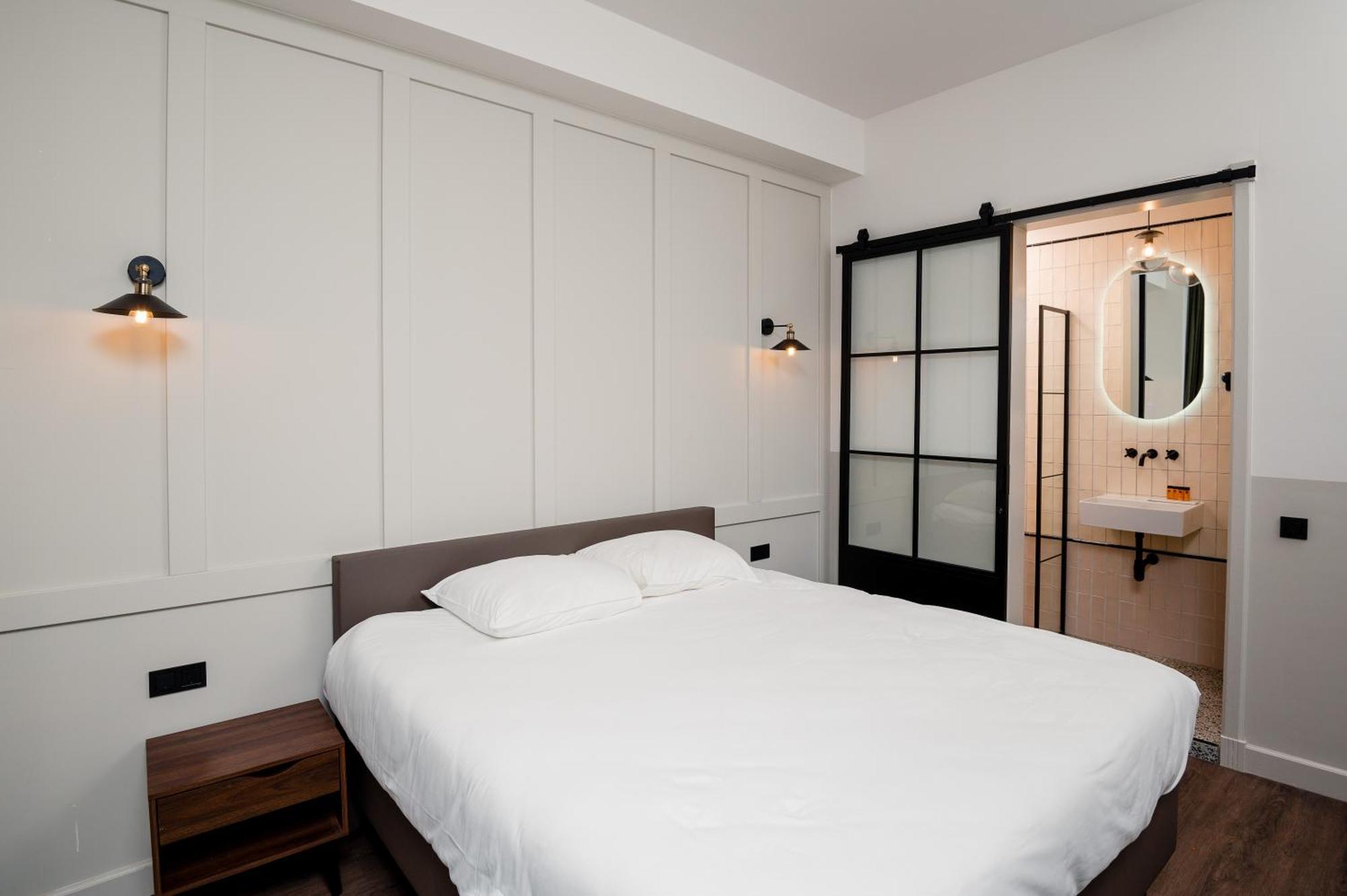 Mr.Lewis Rotterdam Hotell Exteriör bild